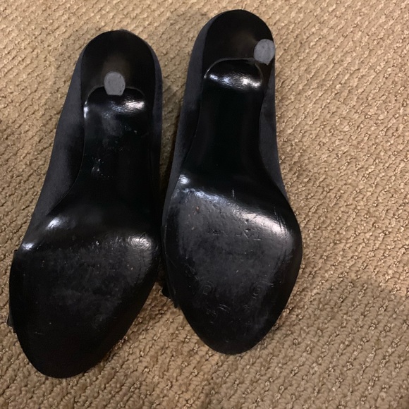 Black peep toe satin heels - Picture 3 of 8